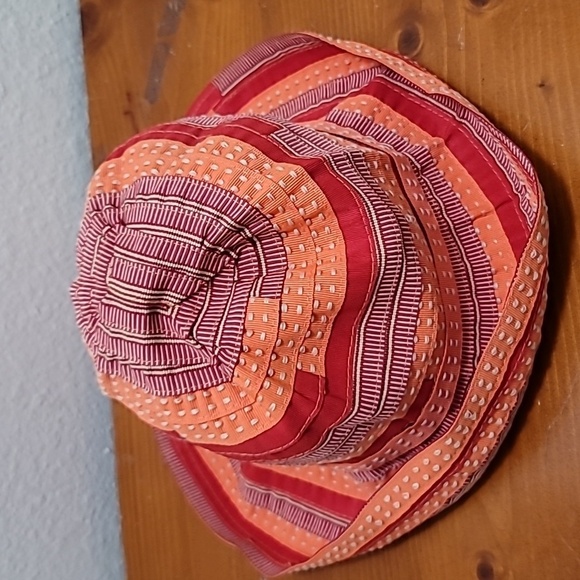 COLD WATER CREEK WOMEN'S  WIDE BRIM SUN HAT ORANGE/RED RIBBON PACKABLE BEACH - Picture 1 of 7
